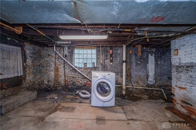 246 N D St, Hamilton, OH 45013 - basement featuring washer / clothes dryer