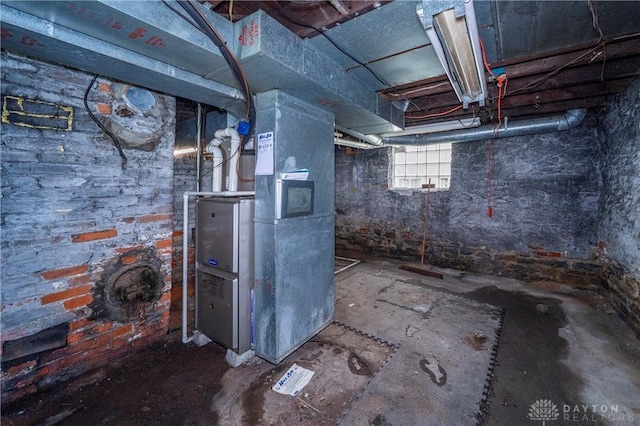 246 N D St, Hamilton, OH 45013 - basement featuring heating unit