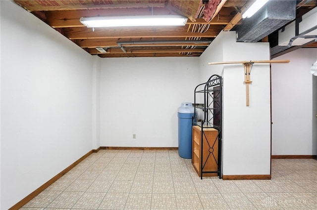 356 Saint James Pl, Springboro, OH 45066 - finished basement featuring a water softener system and baseboards