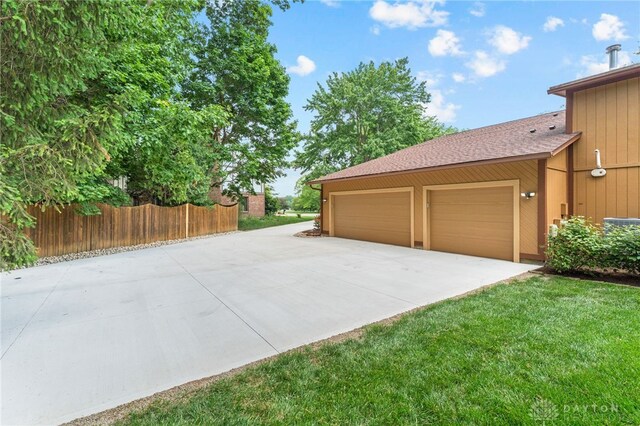 255 Belle Watlin Ct, Dayton, OH 45434 - garage featuring driveway