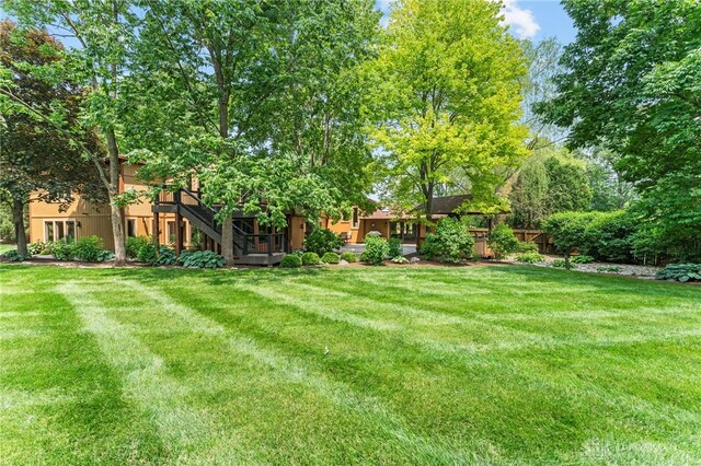 255 Belle Watlin Ct, Dayton, OH 45434 - view of green lawn