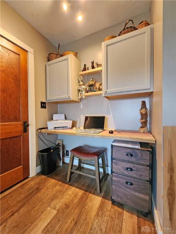 3054 Carpenter Rd, Jefferson Twp, OH 45335 - office space with hardwood / wood-style floors