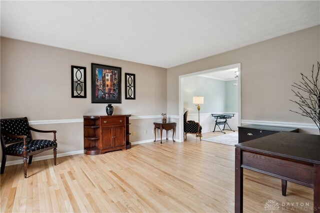 25 Huntley Ct, Springboro, OH 45066 - sitting room featuring wood finished floors and baseboards