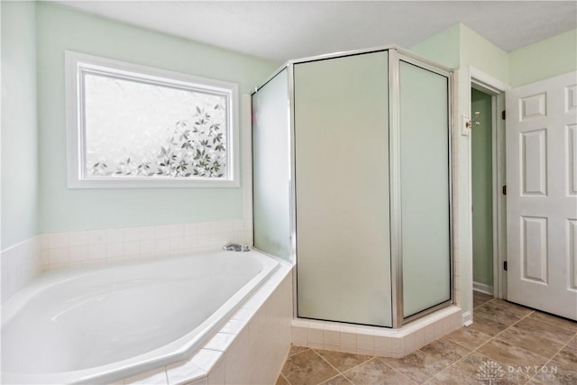 25 Huntley Ct, Springboro, OH 45066 - full bathroom featuring a shower stall and a garden tub
