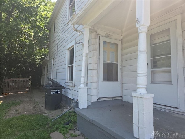 800 Linden Ave, Dayton, OH 45410 - view of side of home with covered porch