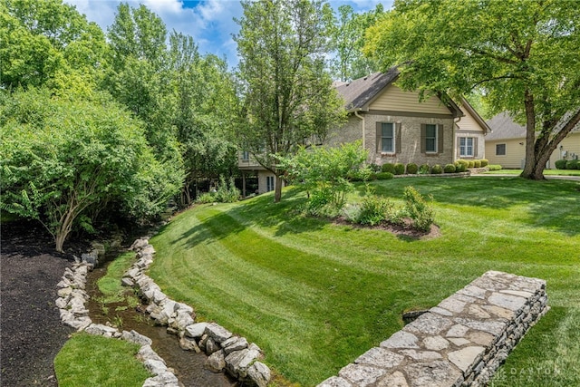 866 Deer Run Rd, Centerville, OH 45459 - view of grassy yard