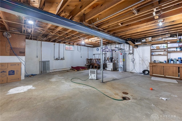 3105 Shadow Hill Rd, Middletown, OH 45042 - unfinished basement with gas water heater