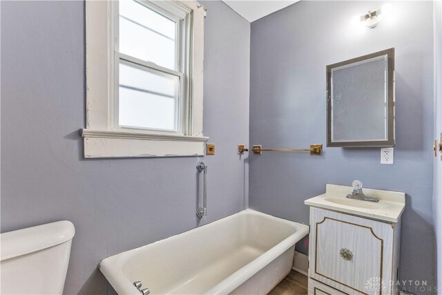 119 Wilson St, Hamilton, OH 45011 - bathroom featuring a bathtub and vanity