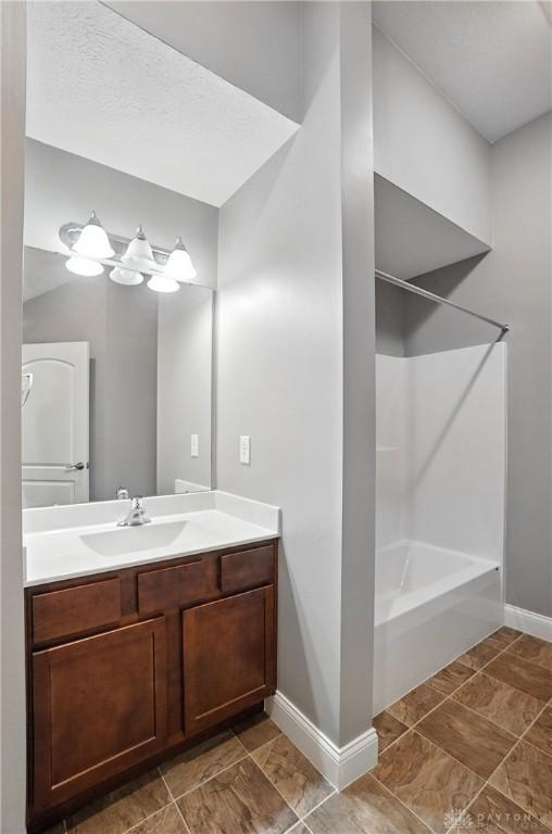 164 Scarborough Village Dr, Washington Twp, OH 45458 - photo 32