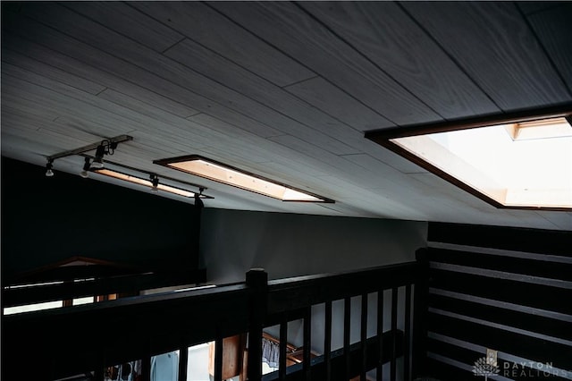 916 Wilson Rd, Troy, OH 45373 - hallway featuring a skylight and track lighting