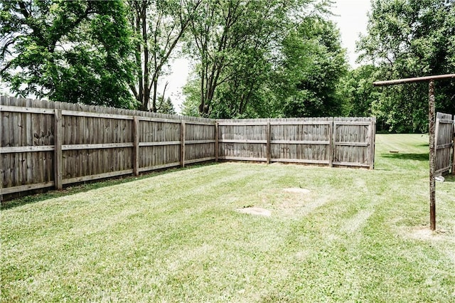 916 Wilson Rd, Troy, OH 45373 - view of fenced backyard