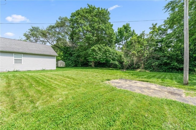 711 E 2nd St, Xenia, OH 45385 - view of green lawn
