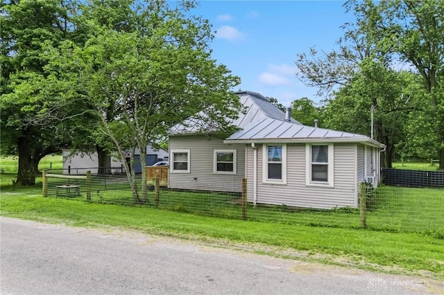 60 Dehan Rd, Wilmington, OH 45177 - photo 1