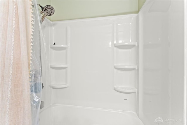 416 Bent Twig Dr, Vandalia, OH 45377 - bathroom featuring shower / bath combo with shower curtain