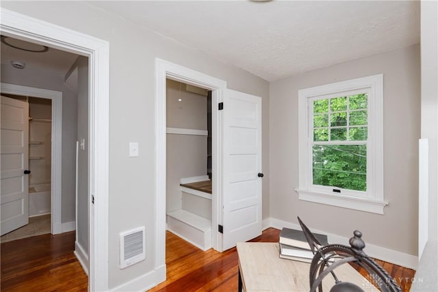 331 Illinois Ave, Dayton, OH 45410 - exercise room with dark wood-type flooring and a textured ceiling