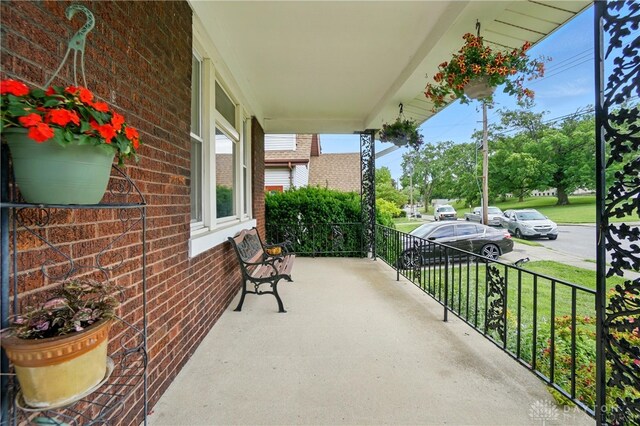 2344 Quatman Ave, Norwood, OH 45212 - view of covered porch