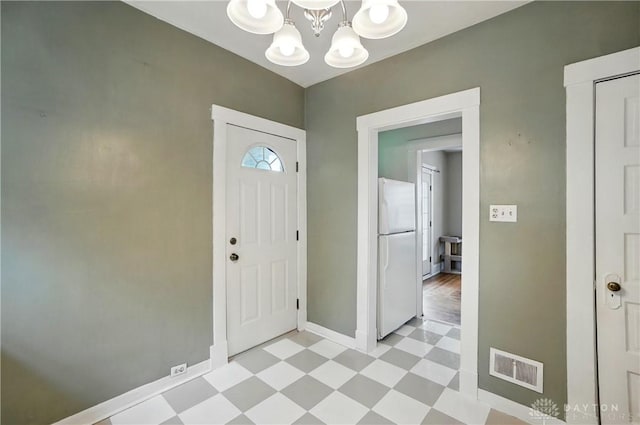 2344 Quatman Ave, Norwood, OH 45212 - entryway featuring light flooring and a chandelier