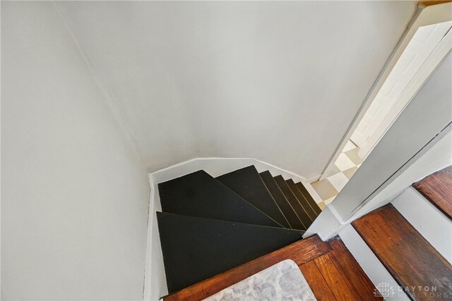 2344 Quatman Ave, Norwood, OH 45212 - stairs featuring lofted ceiling