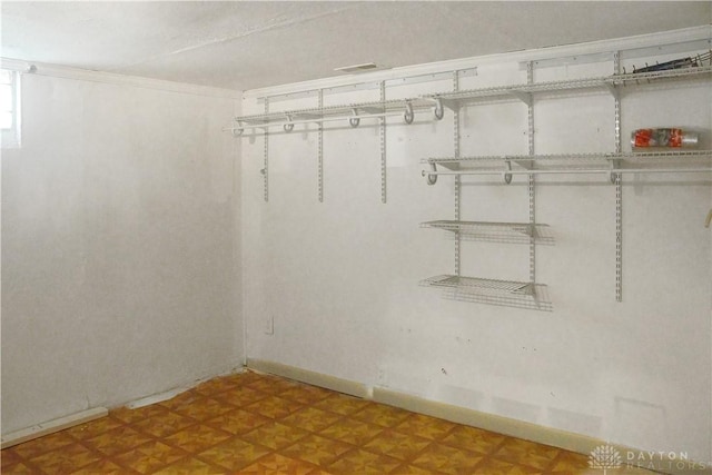 400 S Hayden Ave, Riverside, OH 45431 - view of walk in closet