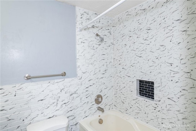 4155 Eckworth, Bellbrook, OH 45305 - bathroom with toilet and shower / bath combination