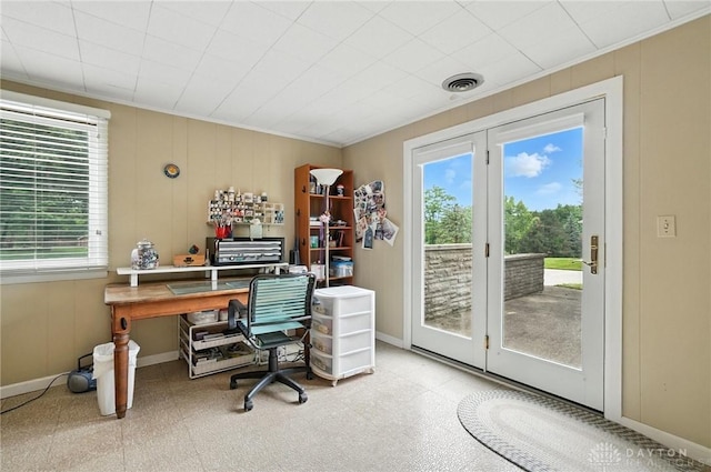 1804 Schirm Dr, Middletown, OH 45042 - office featuring plenty of natural light, ornamental molding, and a decorative wall
