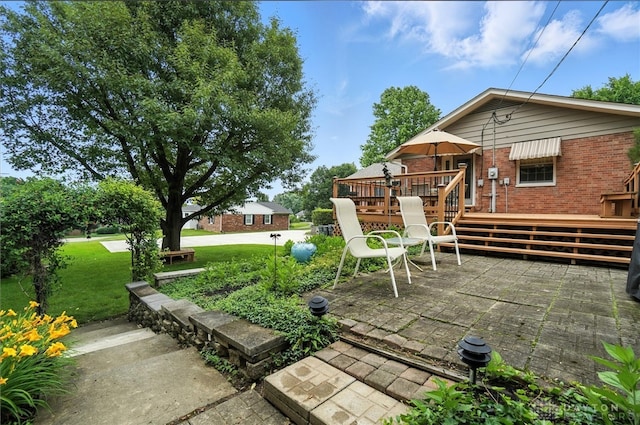 1804 Schirm Dr, Middletown, OH 45042 - view of patio / terrace with a wooden deck