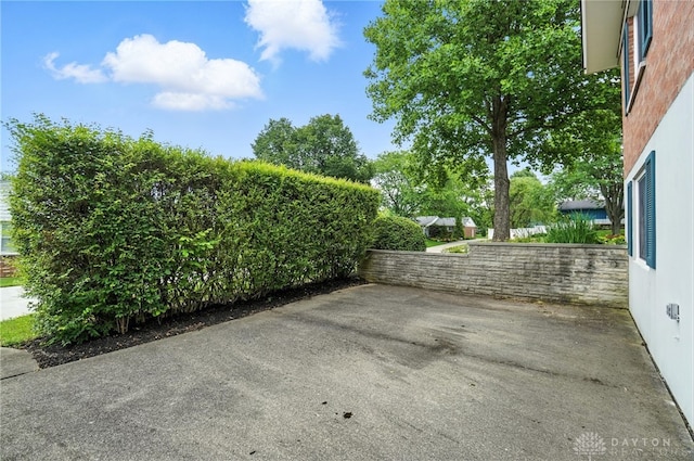 1804 Schirm Dr, Middletown, OH 45042 - view of patio