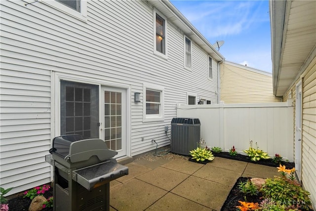3116 Bromley Pl, Kettering, OH 45420 - view of patio with a grill