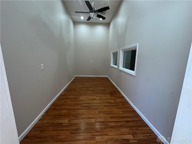 523 Newport Rd, Xenia, OH 45385 - empty room with dark wood-style flooring and a ceiling fan