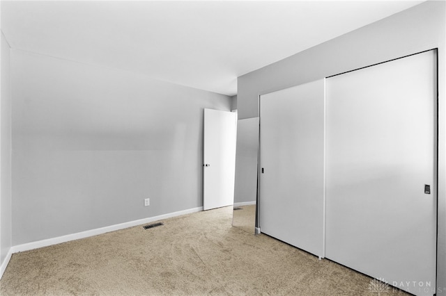925 Robinette Ave, Vandalia, OH 45377 - unfurnished bedroom featuring carpet floors and a closet