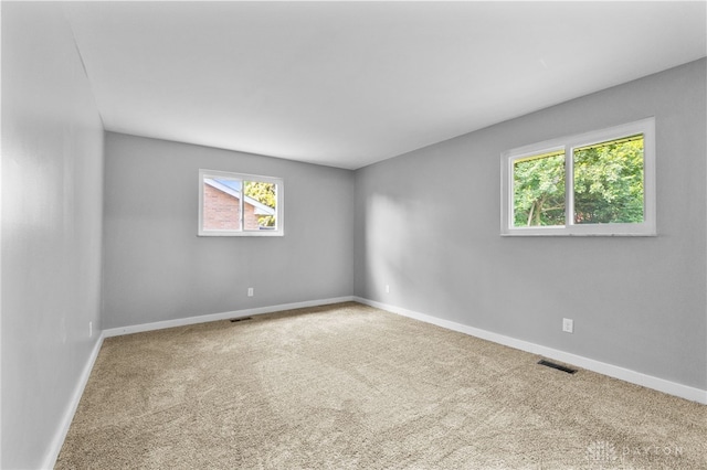 925 Robinette Ave, Vandalia, OH 45377 - unfurnished room with carpet and baseboards