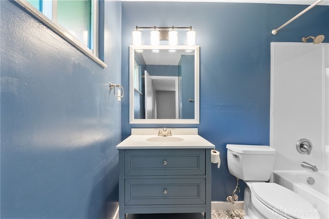 925 Robinette Ave, Vandalia, OH 45377 - bathroom with vanity and bathing tub / shower combination
