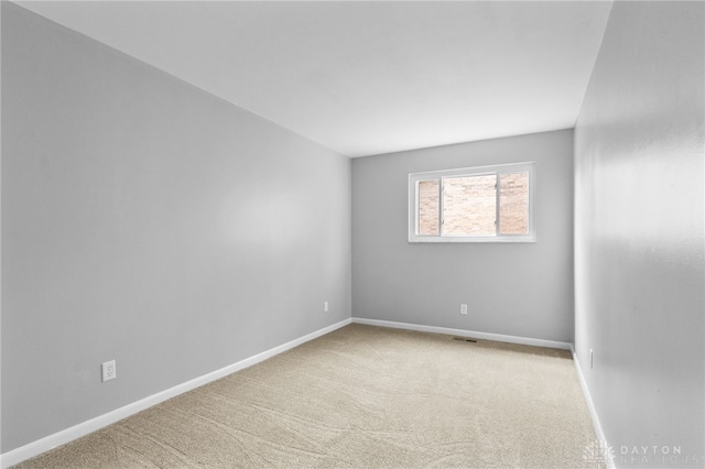 925 Robinette Ave, Vandalia, OH 45377 - unfurnished room featuring carpet and baseboards
