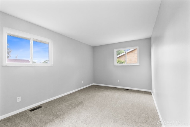 925 Robinette Ave, Vandalia, OH 45377 - carpeted empty room featuring baseboards