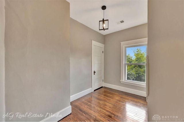 200 Garfield St, Middletown, OH 45044 - unfurnished room featuring baseboards and wood finished floors