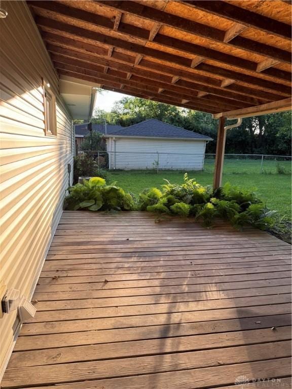 4904 Alpha Rd, Springfield, OH 45504 - view of deck