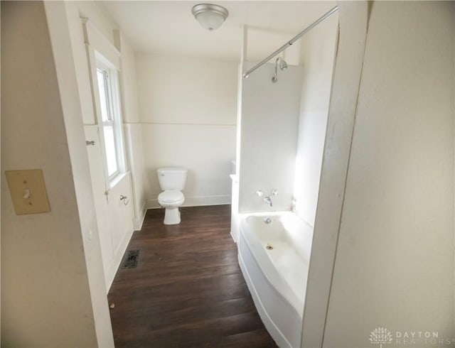 2107 Woodlawn Ave, Middletown, OH 45044 - full bathroom with wood finished floors and shower / bathtub combination
