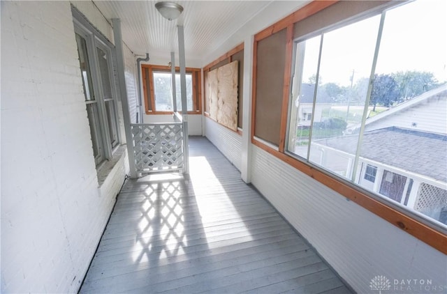 2107 Woodlawn Ave, Middletown, OH 45044 - unfurnished sunroom with plenty of natural light