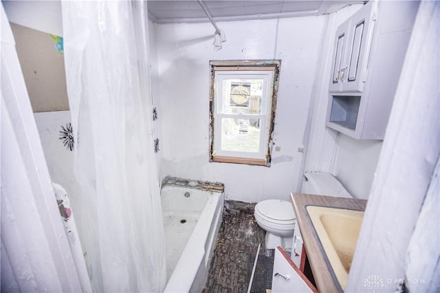 2107 Woodlawn Ave, Middletown, OH 45044 - full bathroom with vanity and a bath