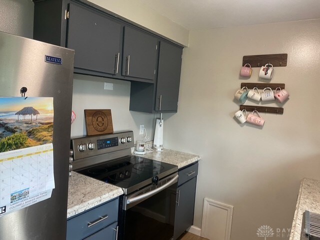 7123 Mercedes Rd, Dayton, OH 45424 - photo 6
