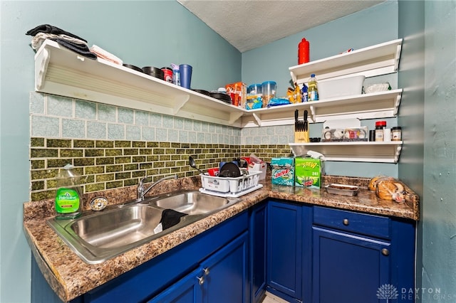 3558 Stanford Pl, Dayton, OH 45406 - pantry featuring a sink