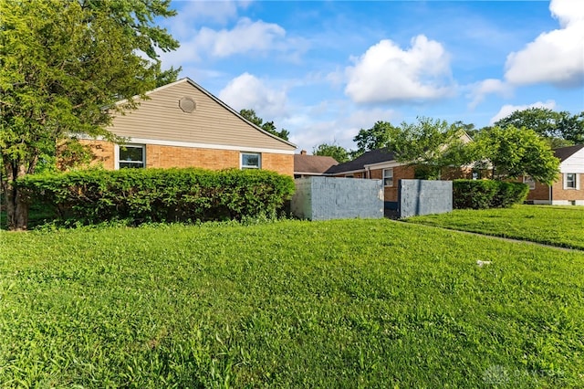 3558 Stanford Pl, Dayton, OH 45406 - view of yard