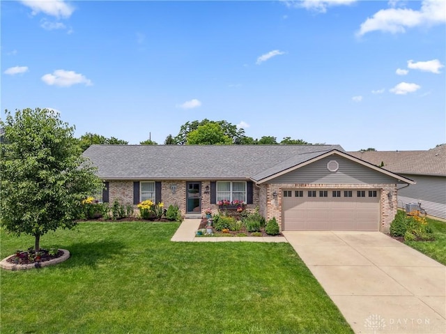 155 Heckathorn Rd, Brookville, OH 45309 - photo 1