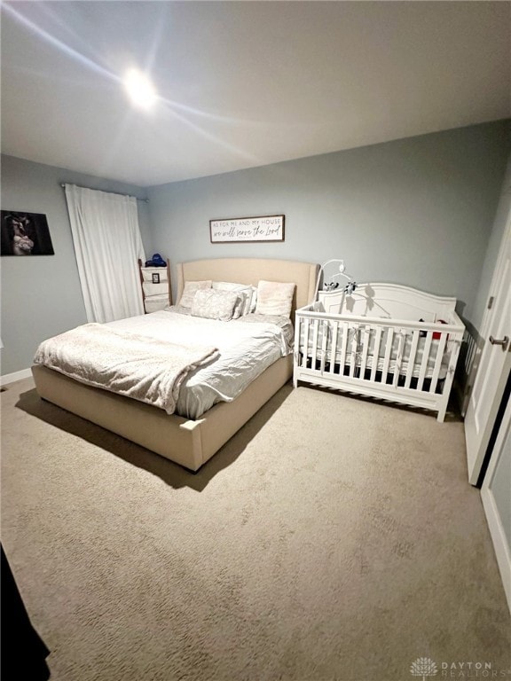 6655 Roycroft Dr, Middletown, OH 45042 - bedroom featuring carpet flooring and baseboards