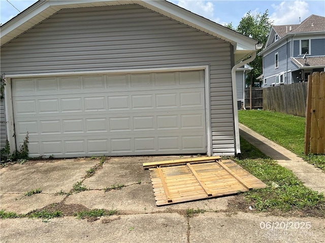 1410 Carlisle Ave, Dayton, OH 45420 - view of detached garage