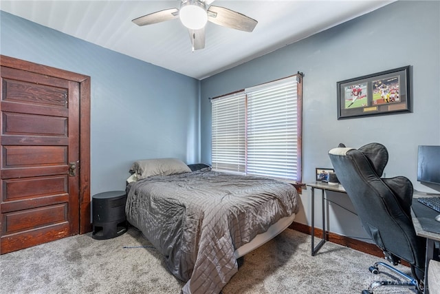 1525 Crescent Blvd, Kettering, OH 45409 - carpeted bedroom featuring a desk and a ceiling fan