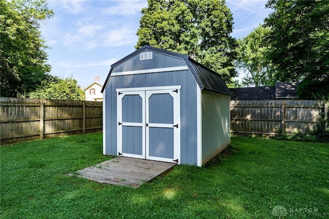 732 Central Ave, Franklin, OH 45005 - view of shed featuring a fenced backyard