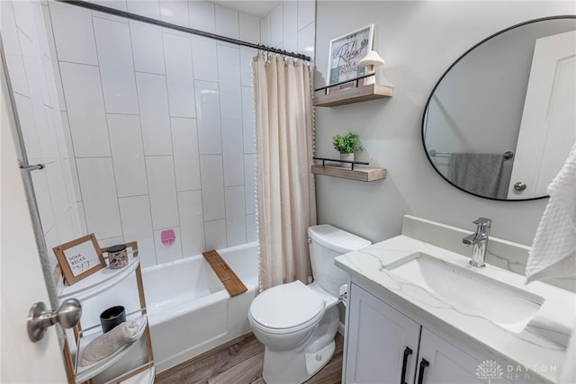 4629 Wicklow Dr, Middletown, OH 45042 - full bath with vanity, wood finished floors, and shower / bathtub combination with curtain