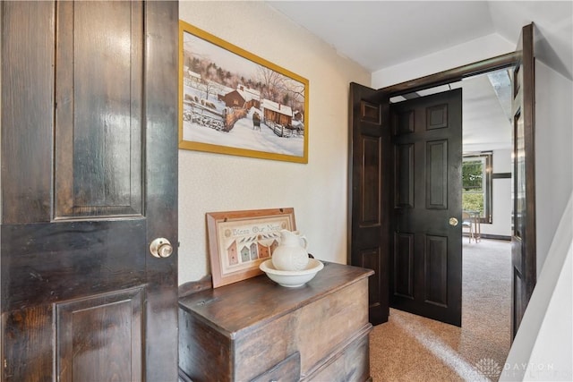 8760 State Route 380, Chester Twp, OH 45177 - entryway with carpet
