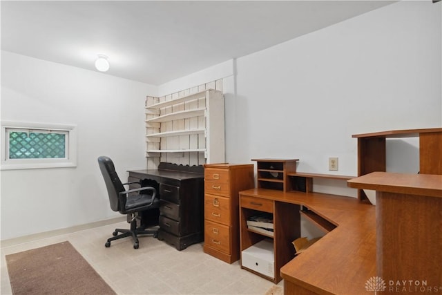 8760 State Route 380, Chester Twp, OH 45177 - view of office space